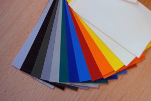 14 Farbvarianten der Standard PVC Plane